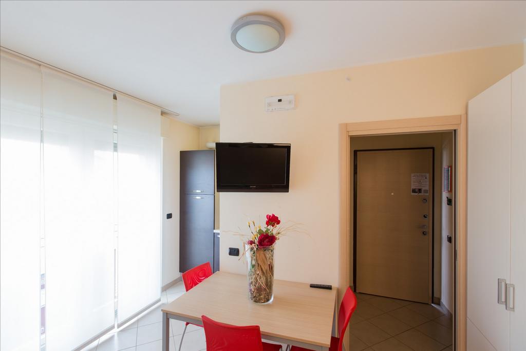Residenza Villa Regina Монца Экстерьер фото